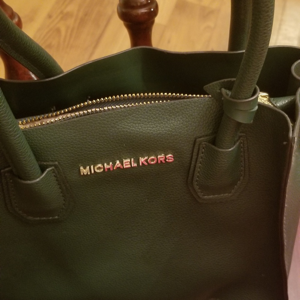 Purse - Picture 2 of 8